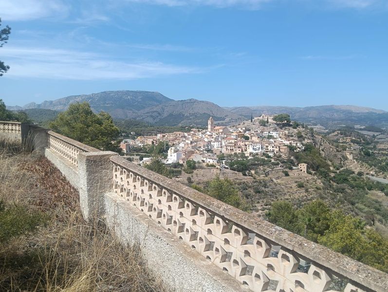 Foto c1c9df2f-3780-448c-8e56-9b4165c88352. Casa amb aparcament a La Nucia Pueblo Nucia (la)