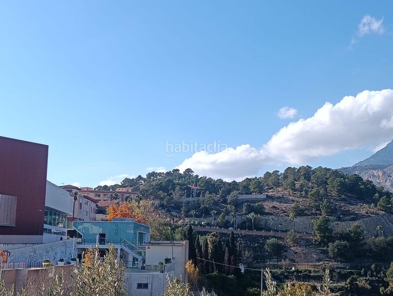 Foto f4bfe2fb-69f7-4c76-8a0e-3530c1f2c23f. Casa amb aparcament a La Nucia Pueblo Nucia (la)