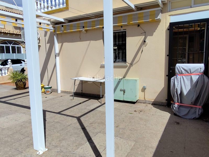 Foto 211e5061-4543-48f0-9fdd-1ca491b6bfc9. Casa adosada en Playa Flamenca Orihuela