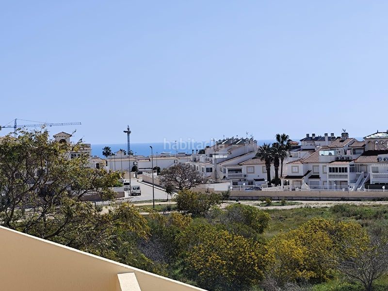 Foto 3c93985e-0249-403b-875a-d05843dea5a1. Casa adosada en Playa Flamenca Orihuela