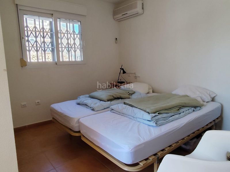 Foto 7e24ce81-d1b5-4cb7-8b1f-26f0a01dff9d. Casa adosada en Playa Flamenca Orihuela