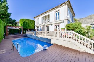 Casa en Golf Bah�a. Exclusiva villa con vistas panor�micas al mar y la monta�a en si