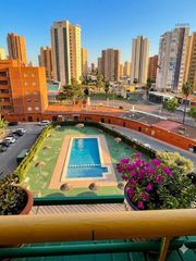 Apartament en Juzgados - Plaza de Toros. Vida en la �ltima planta junto al mar  luz, privacidad y una opo