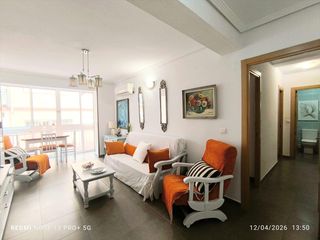 Apartament en Centro Urbano. Excelente piso reformado a nuevo a solo 200 metros de la playa y