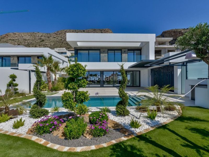 Foto 1764d756-3461-4edb-87ad-c268538ec074. Chalet en Golf Bahía Finestrat