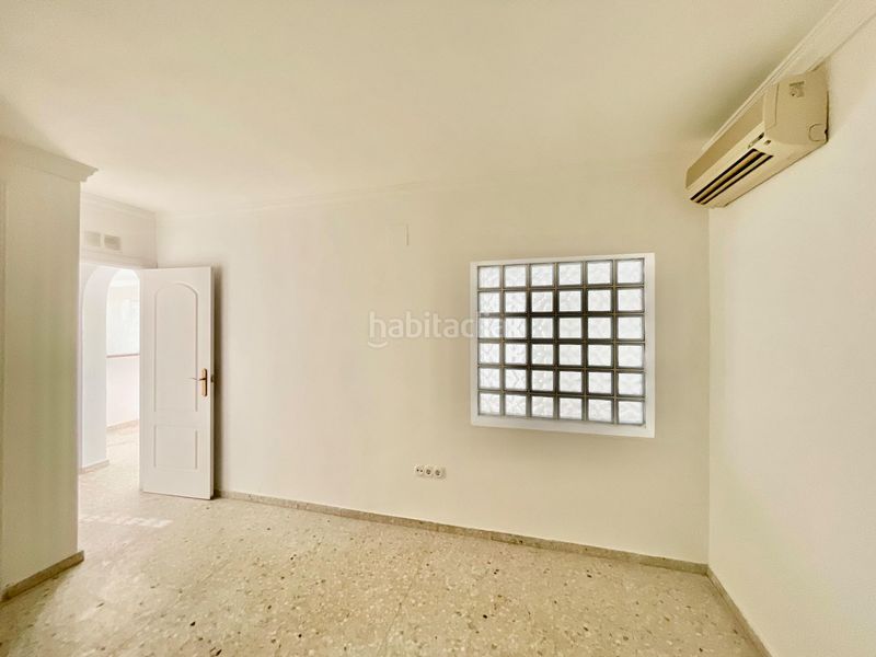 Foto 059d66c2-1390-47ae-ad0a-3154b0d226ee. Casa adossada amb aparcament a Les Bassetes - El Marjal Dénia