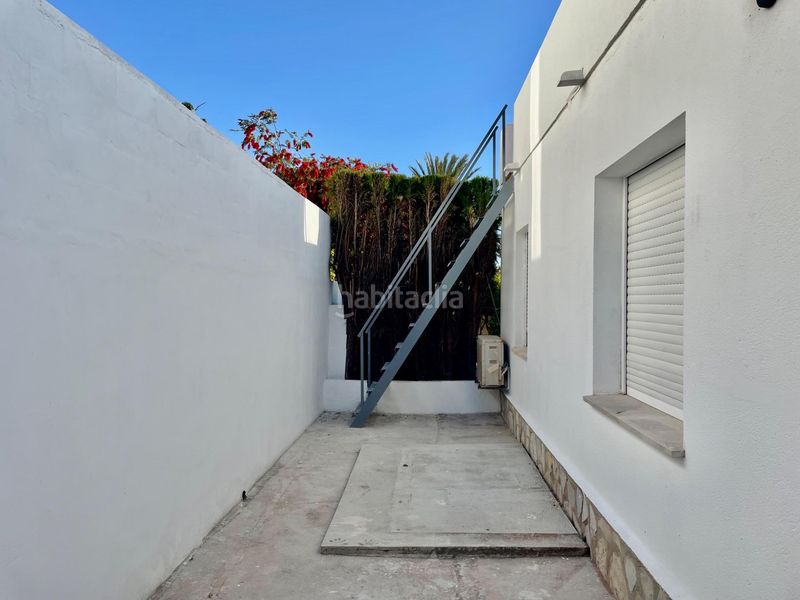 Foto d9bfc25d-1f79-430d-b4da-f7bca6c30cfe. Casa adossada amb aparcament a Les Bassetes - El Marjal Dénia