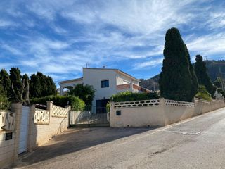 Chalet in L´Albir. Gran chalet en el albir