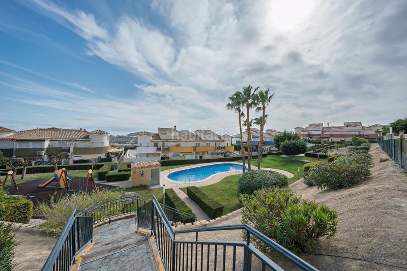 Foto d30d559d-219e-4d41-9a65-b5a4e9fb2ab6. Àtic amb calefacció piscina a balcón de Finestrat-terra marina Finestrat
