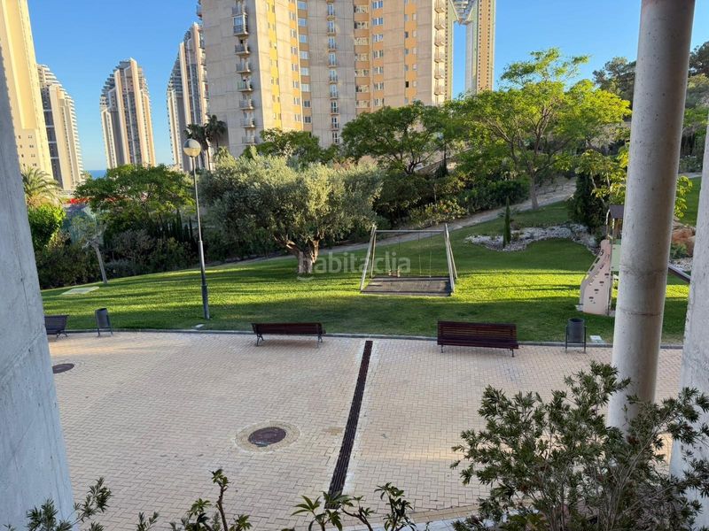 Foto 994a4cce-de31-483f-b50f-bdc851d52cc3. Apartament amb aparcament piscina a Via Parque Benidorm