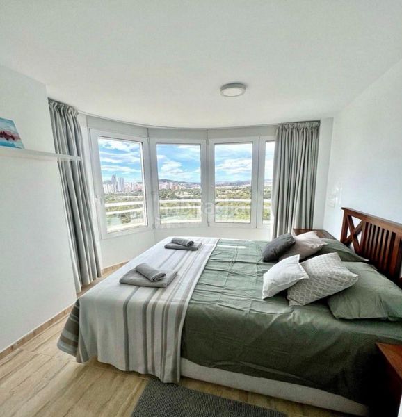 Foto cbd21a89-6849-4f88-bd6f-df9c2000d1b4. Apartament amb calefacció aparcament a Levante Alto Benidorm