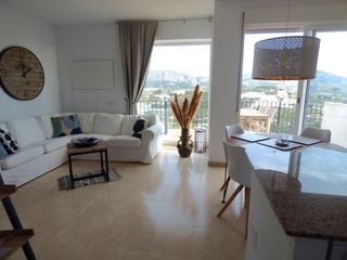 Chalet à Callosa d´en Sarrià. Entre mar y montaña vivienda exclusiva con vistas panorámicas y
