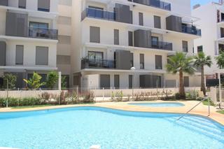 Appartement à El Montgó. Apartamento con terraza y garaje junto a playa
