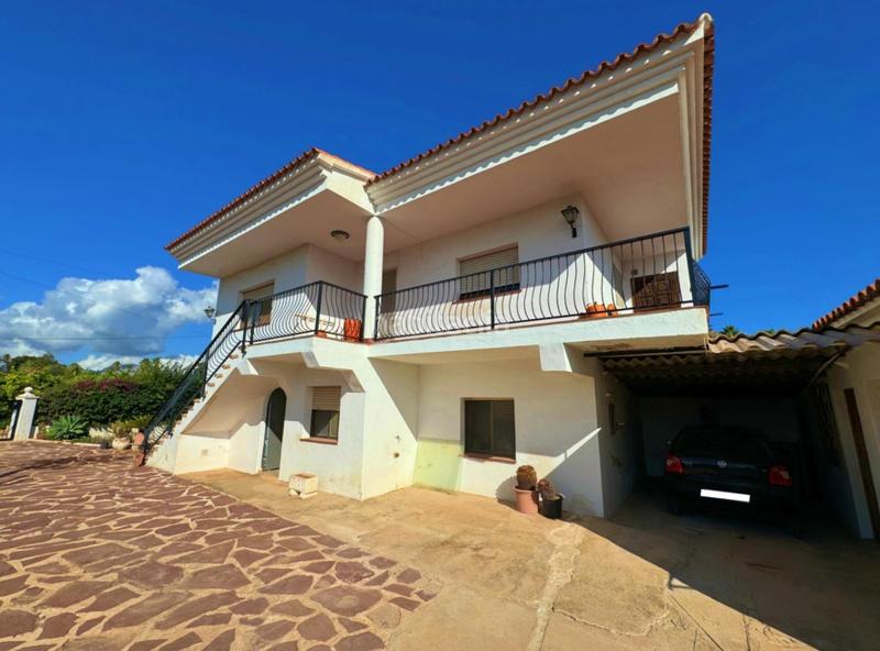 Foto 3a11c9a5-614c-4f76-879e-70383a6df0ec. Chalet avec parking dans La Xara-La Sella Dénia