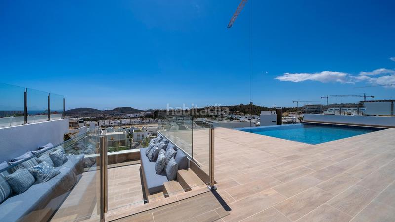 Foto b0888611-cf84-4d1f-b006-24e185bd4c55. Chalet avec parking piscine dans Golf Bahía Finestrat