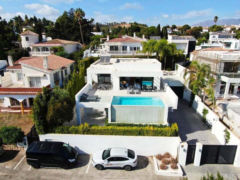 Foto 7a6eb579-71d6-44ce-8af0-66bafda9ca61. Casa con riscaldamento parcheggio piscina in la cala Mijas Mijas