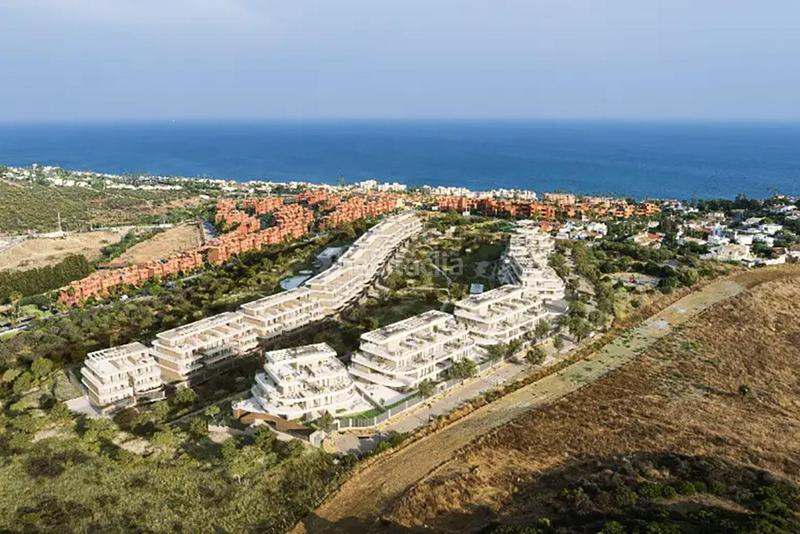 Foto 00de48e9-d36c-4ff7-8245-a9f05a33c034. Piso lujoso complejo residencial en venta en Buenas Noches Estepona