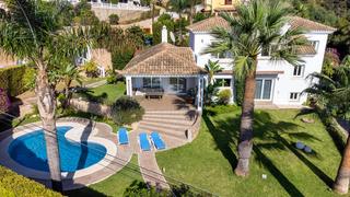 Casa a Elviria. Impresionante villa en una hermosa zona de marbella