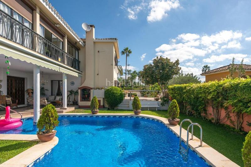 Foto 7460c890-234a-482a-a9a1-a3e8efc83e72. Maison avec chauffage parking piscine dans Valdeolletas - Las Cancelas - Xarblanca Marbella