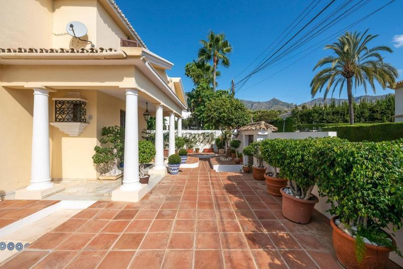 Foto ce823df2-79de-425a-8aca-6337ba761eaf. Maison avec chauffage parking piscine dans Valdeolletas - Las Cancelas - Xarblanca Marbella