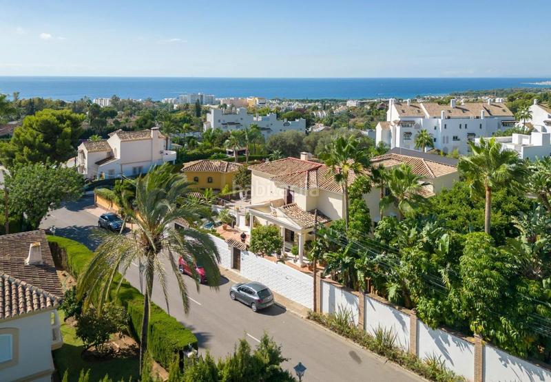 Foto daee887d-0e6c-4129-9cc4-2e56a4f6acad. Maison avec chauffage parking piscine dans Valdeolletas - Las Cancelas - Xarblanca Marbella