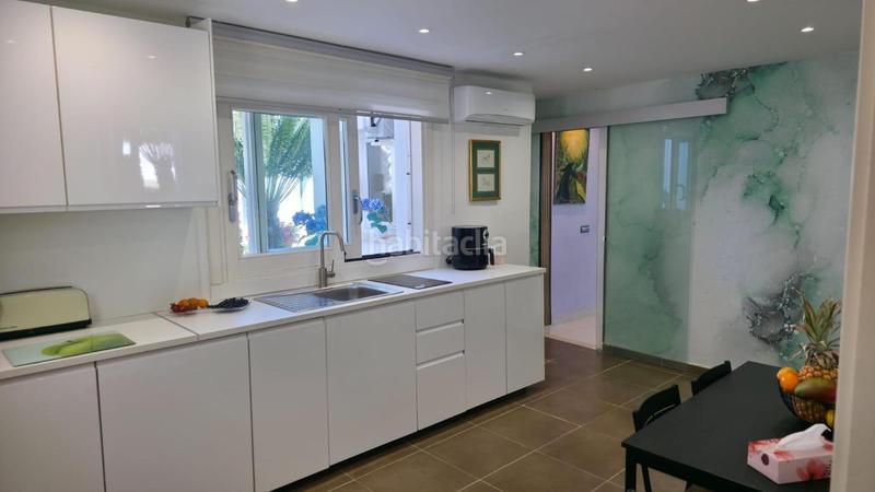 Foto 11da0e7f-22ea-4ce8-a023-b56653aeac72. Casa con riscaldamento parcheggio piscina in Cabopino - Artola Marbella