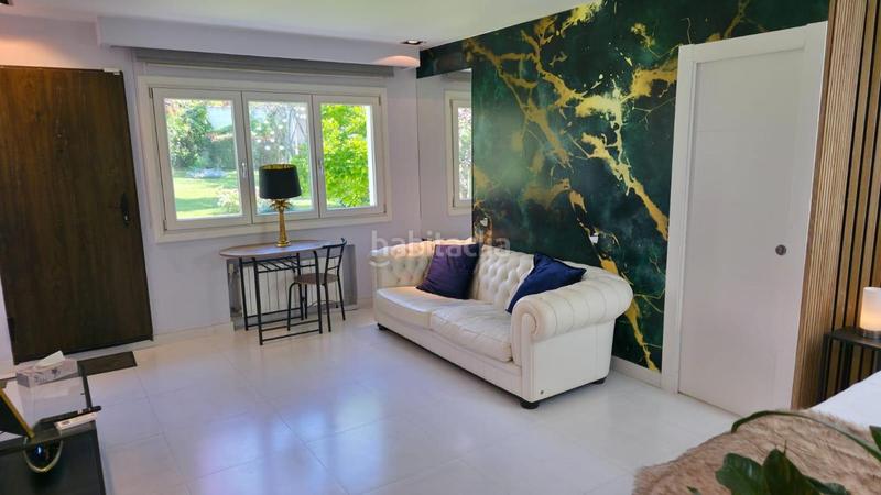 Foto 53e56a0e-075c-447b-8fef-28511b4e7e78. Casa con riscaldamento parcheggio piscina in Cabopino - Artola Marbella