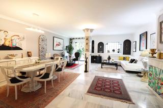 Casa adossada  Camino de cortes. Preciosa adosada en venta en parque diana  estepona