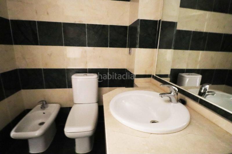 Foto 7048ab2f-1662-4dda-b97b-d765d5430486. Planta baja apartamento con amplia terraza en calanova golf en Mijas