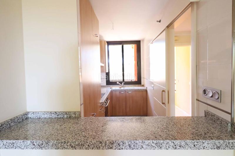 Foto 8da5cb3d-cb2e-4b2c-b575-b2903eef8d65. Planta baja apartamento con amplia terraza en calanova golf en Mijas