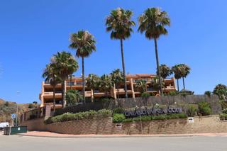 Planta baixa  Benalauria. Apartamento con amplia terraza en calanova golf