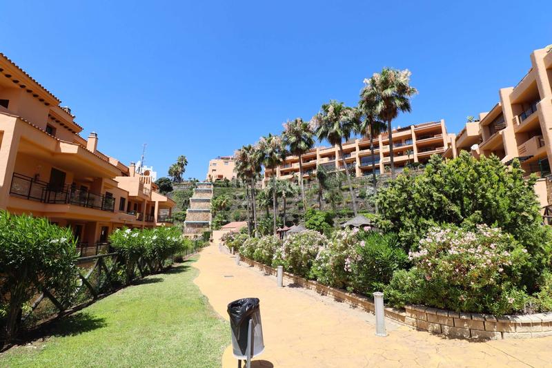 Foto e022c470-4e57-4191-aa93-bb8dc3c86430. Planta baja apartamento con amplia terraza en calanova golf en Mijas