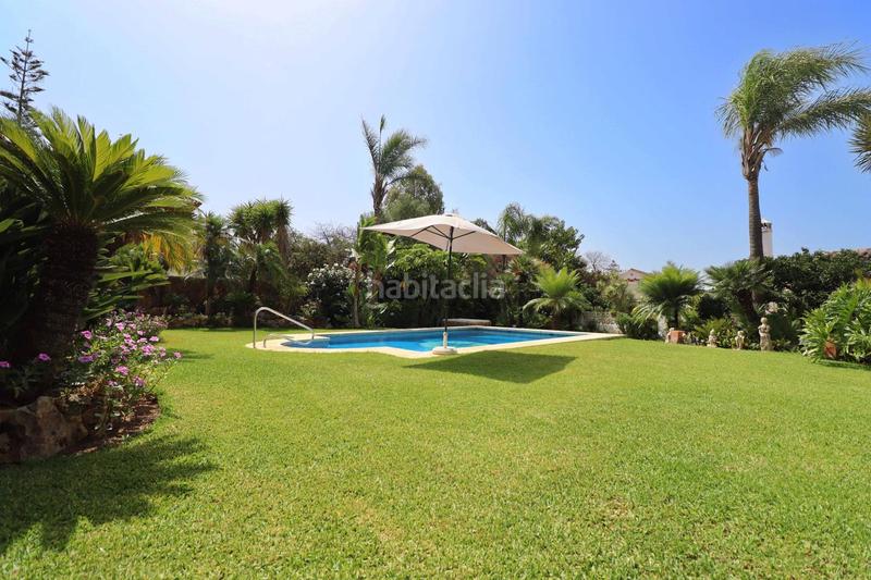 Foto 22a4cde6-d368-46c8-8323-cb2308ed80aa. Casa encantadora villa con amplia parcela en las chapas en Marbella