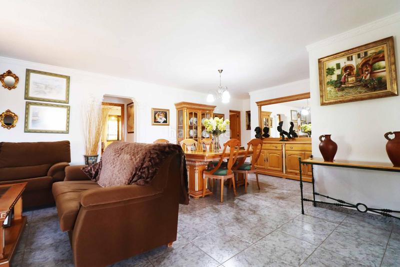 Foto 3ede47be-84c4-4f57-ba96-2a6c16d5af71. Casa encantadora villa con amplia parcela en las chapas en Marbella