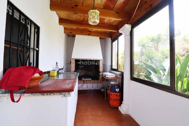 Foto 5e8d2f9a-1340-4a5e-94d1-74ad87c4affd. Casa encantadora villa con amplia parcela en las chapas en Marbella