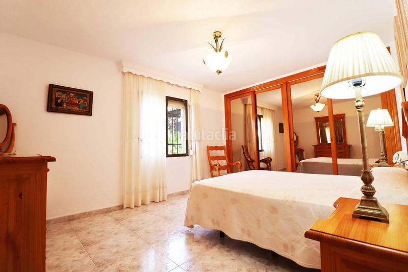 Foto 60f519be-327a-48a2-80ed-a362b45a6327. Casa encantadora villa con amplia parcela en las chapas en Marbella