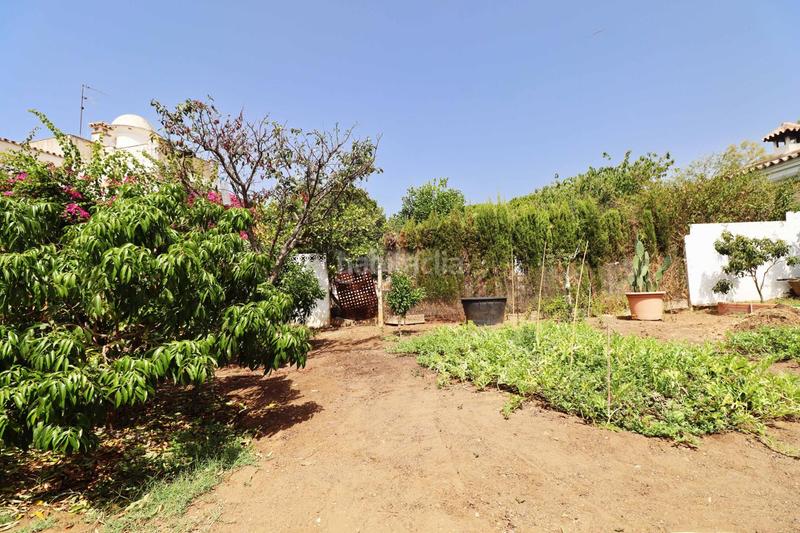 Foto d2d12f6b-dd4d-4ac2-aeaf-5ef52d5750da. Casa encantadora villa con amplia parcela en las chapas en Marbella