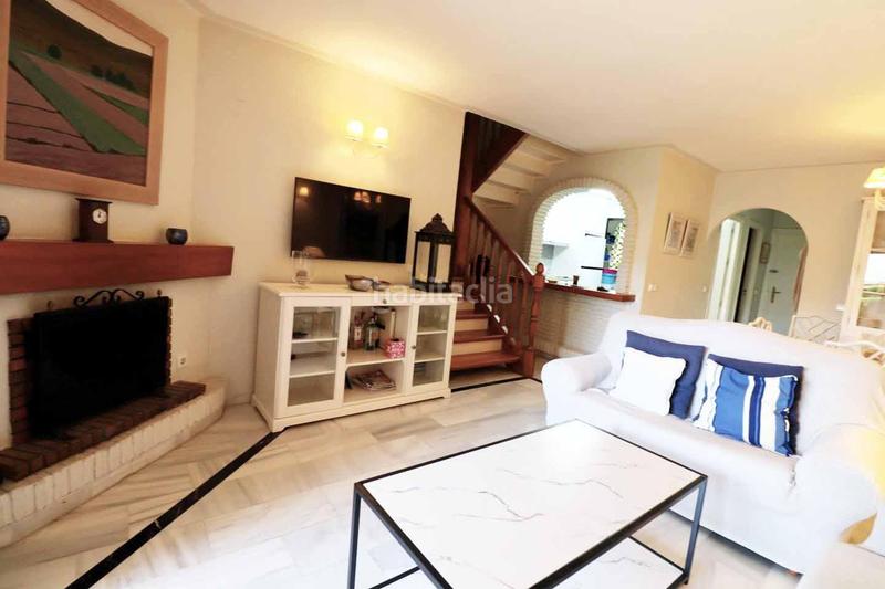 Foto 0198144f-dc2c-4381-a76c-94db3944cb5a. Dúplex amb piscina a Las Chapas - Alicate Playa Marbella