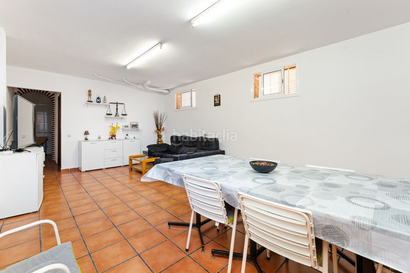 Foto 1a110773-7d80-48d7-91d1-a21f97493a2e. Chalet mit parking in Castellet i la Gornal