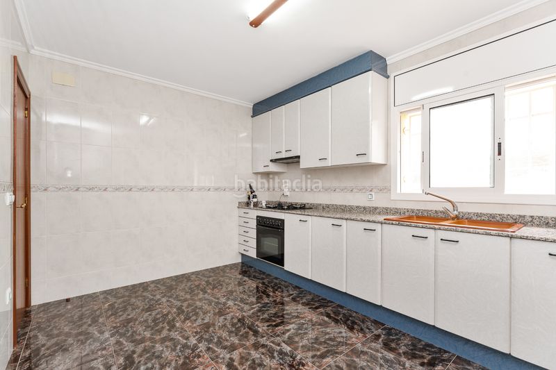 Foto 6096f838-7a7e-4a48-8f6e-b491b586cb8b. Chalet mit parking in Castellet i la Gornal