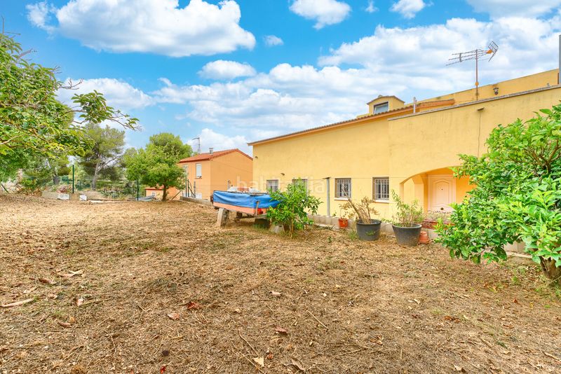 Foto 6b935d44-77ac-4262-bcc4-f5ff38586155. Chalet mit parking in Castellet i la Gornal