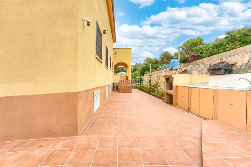 Foto ea07db97-3bdc-45df-aa8a-0d7057215c00. Chalet mit parking in Castellet i la Gornal