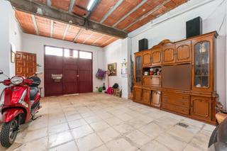 Casa adossada  Carrer del rosselló. Chalet adosado en venta en calle del rosselló con ascensor