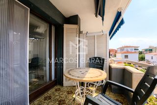 Flat  Carrer pere el gran. Piso para entrar a vivir en comarruga