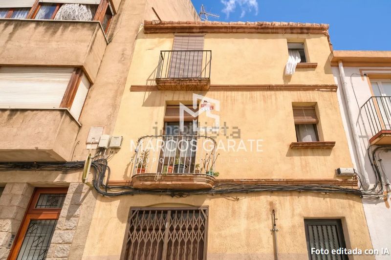 Foto 1760eade-1bd6-4afc-bd1e-9a1c273b8335. Casa amb calefacció a Centre Vendrell (El)