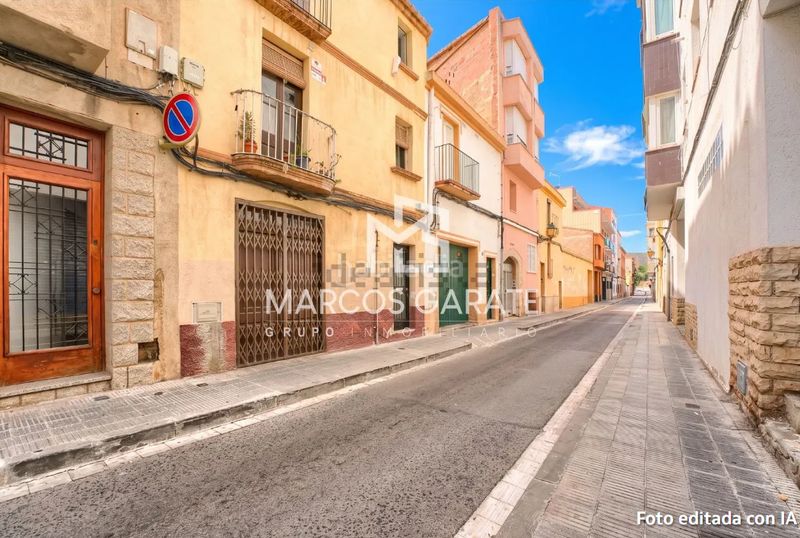 Foto 76fb1a55-d046-4d2b-bbaf-8f64683eeed3. Casa amb calefacció a Centre Vendrell (El)