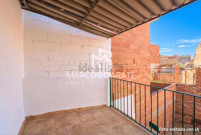 Foto b89b1a79-ddeb-46f7-8f43-b1e384a3e7b1. Casa amb calefacció a Centre Vendrell (El)