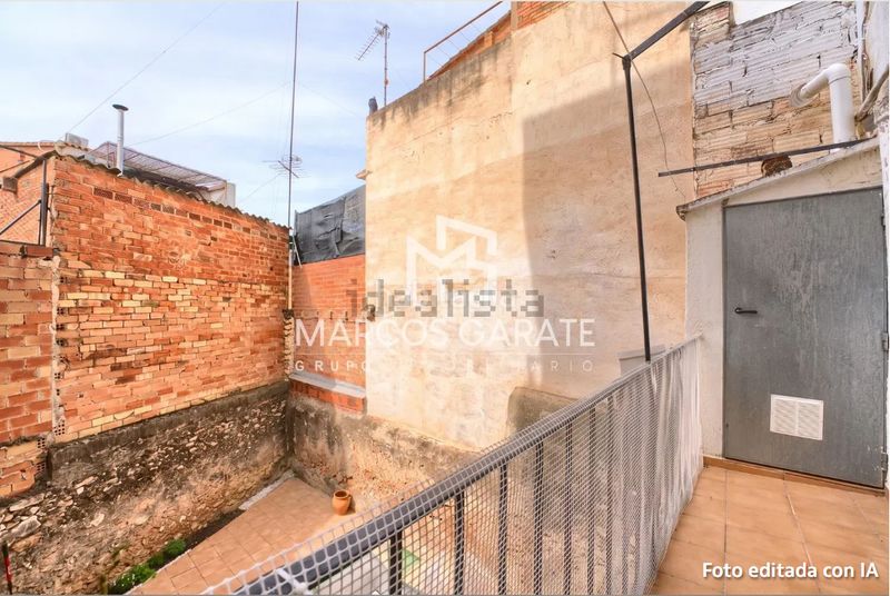 Foto bbd3dde3-258a-46d4-a34b-cb57a8070158. Casa amb calefacció a Centre Vendrell (El)