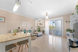 Appartement  Rambla de pau casals. ? piso totalmente reformado de 3 habitaciones con terraza de uso