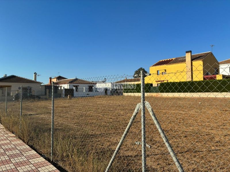 Foto 8ab4ed5c-75dd-4d91-8500-27d220d95128. Terreno residenziale in Villamanrique de la Condesa